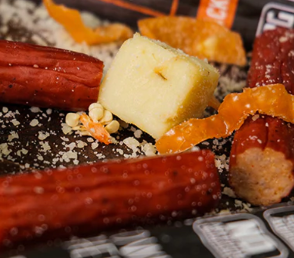 Buffalo Style Chicken + Cheese | Jerky